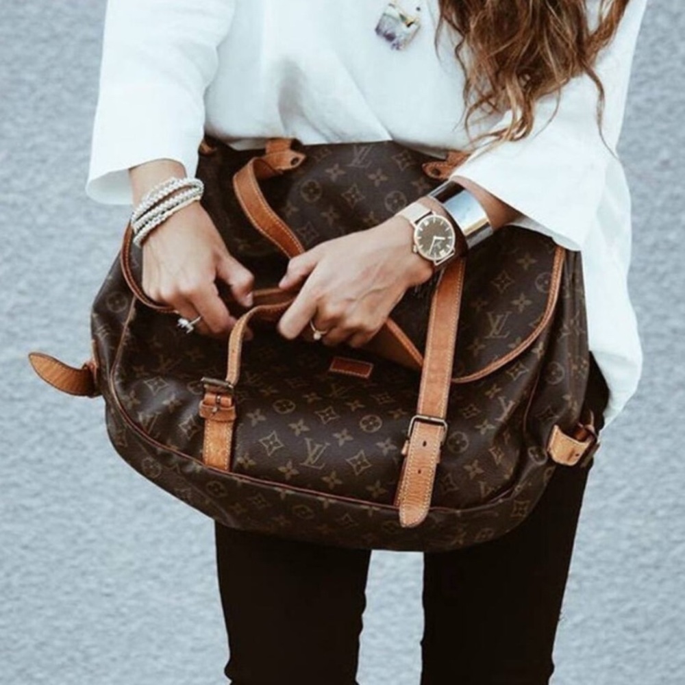 Auth Louis Vuitton Saumur 43 Shoulder Bag Crossbody Monogram